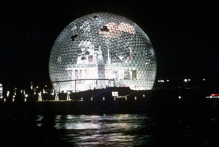 010 - USA Pavilion at night